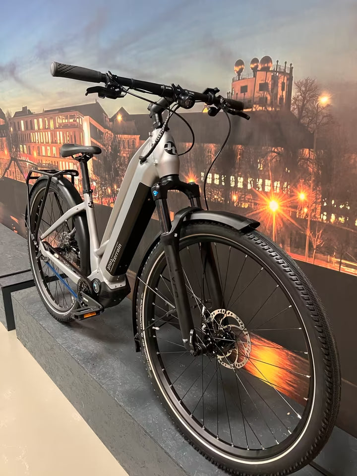 Tout Terrain Appia Mixte Select 5.1– Premium E-Trekking-Bike mit Pinion-Antrieb und 700 Wh Akku Cromo Lucido Matt